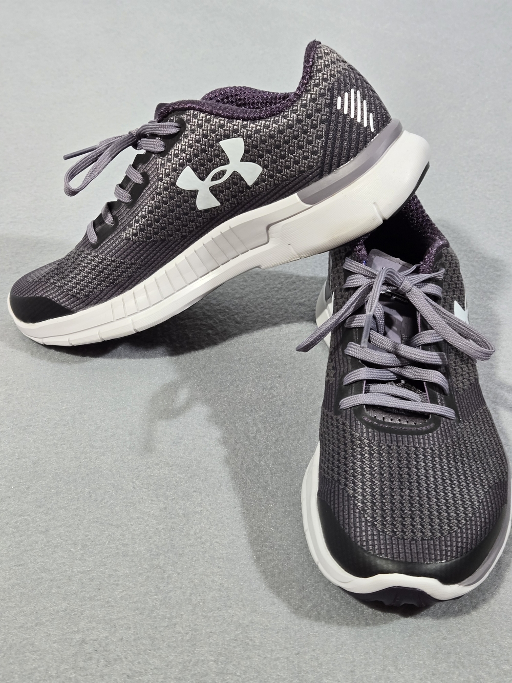 Under Armour Women’s 7.5 Athletic Running Shoes - Picture 1 of 9